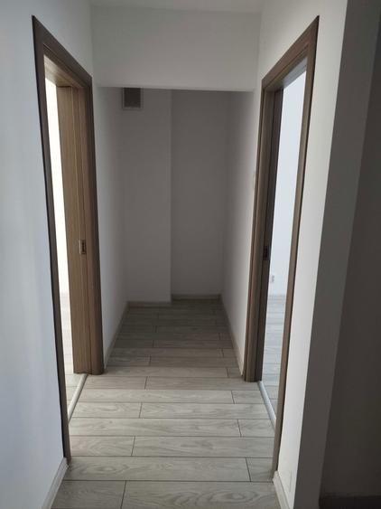 De inchiriat apartament de 3 camere nemobilat - 3