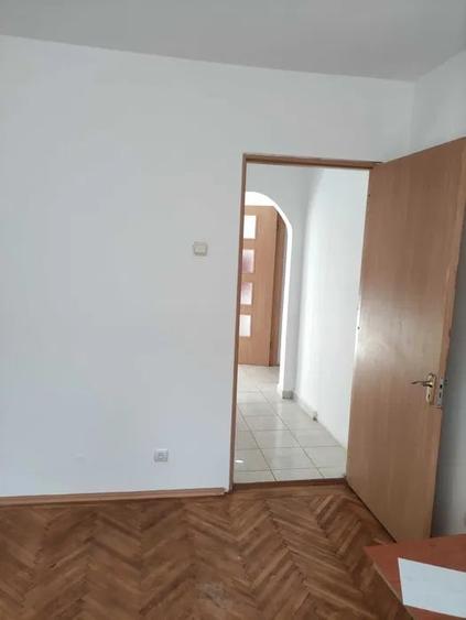 NORD-Cameliei-2cam-cubulet, cf1, dec,3/4, T, sg, izolat - 56000 euro - 4