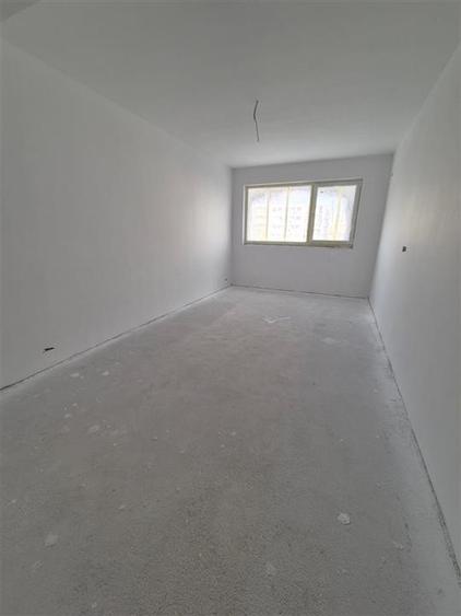 Grand Arena Mall /Garsoniera 46 mp - 2