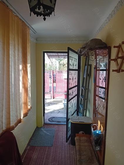 Casa de vanzare , zona centrala - 3