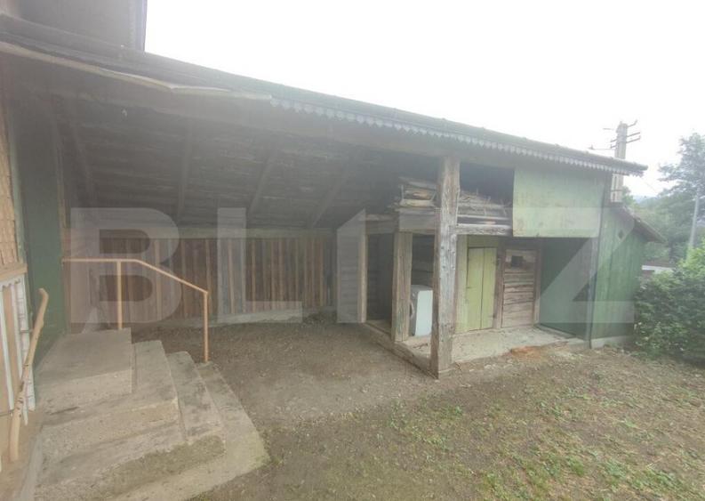 Casa 4 camere, 2610 mp teren, zona Solca, Radauti - 2