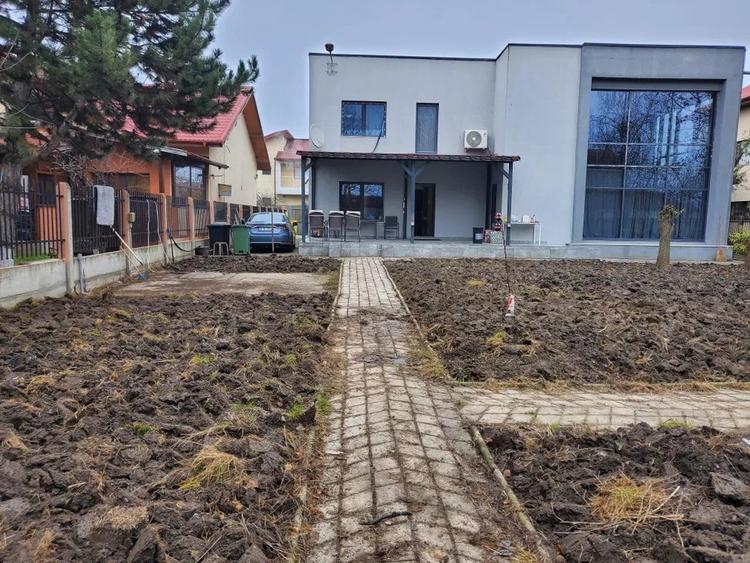 Casa, 350mp utili, 5 camere, centrala proprie, 4 parcari, Otopeni - 1