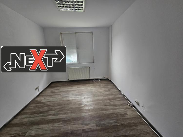 Apartament cu patru camere transformat în spațiu comercial - 4