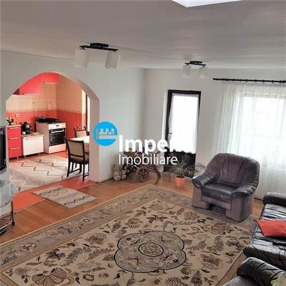 Proprietate deosebita in Bucium,  teren extins si panouri solare - 2