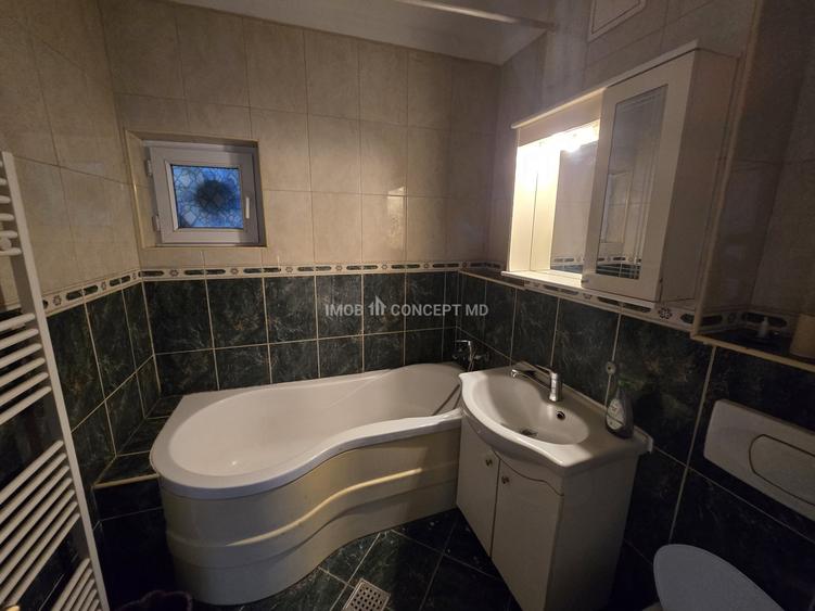 Apartament cu 3 camere decomandat în P-ța Mihai Viteazu