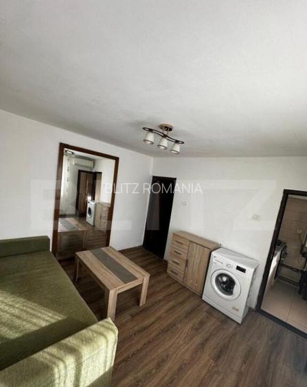 Apartament 2 camere, etajul 1, zona 9 Mai