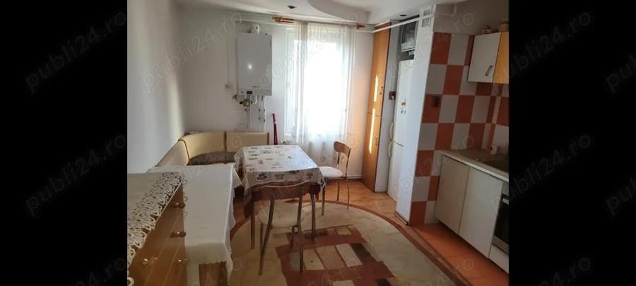 De vanzare apartament cu 2 camere confort 1 - 3