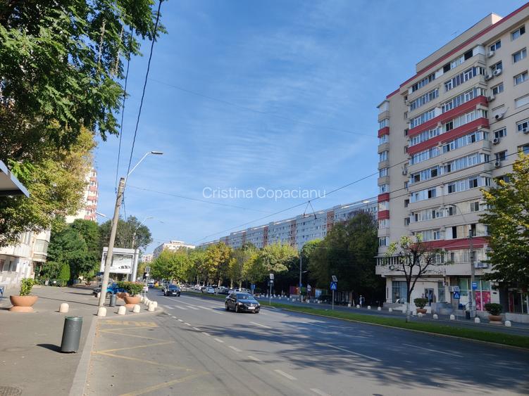 Bd Obregia - Aliorului, 2 camere bloc R, decomandate
