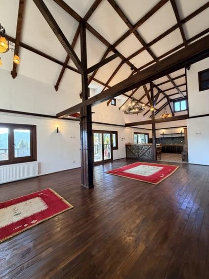 Refugiu Exclusivist Prahova Casa cu 5.2 ha, Panoramă Pârâu și Potențial Turistic - 17