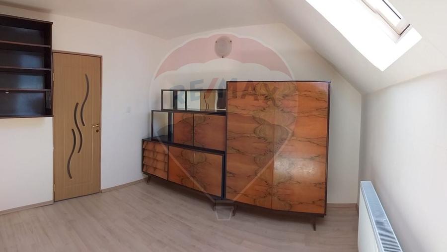 Casă cu mansardă cu 5 camere de vânzare în zonă metropolitană Paleu - 15