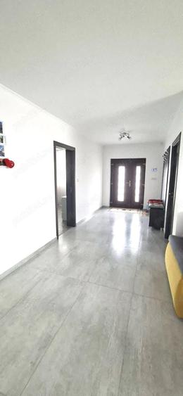 vand 2 case una noua si una batraneasca - 7