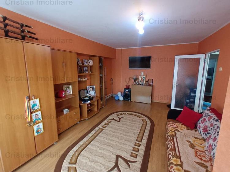 3 cam Confort1  DECOMANDAT MOBILAT etaj intermediar Viziru 3 - 6