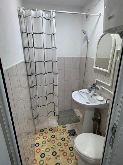 Proprietar inchiriez garsoniera Umt - 2