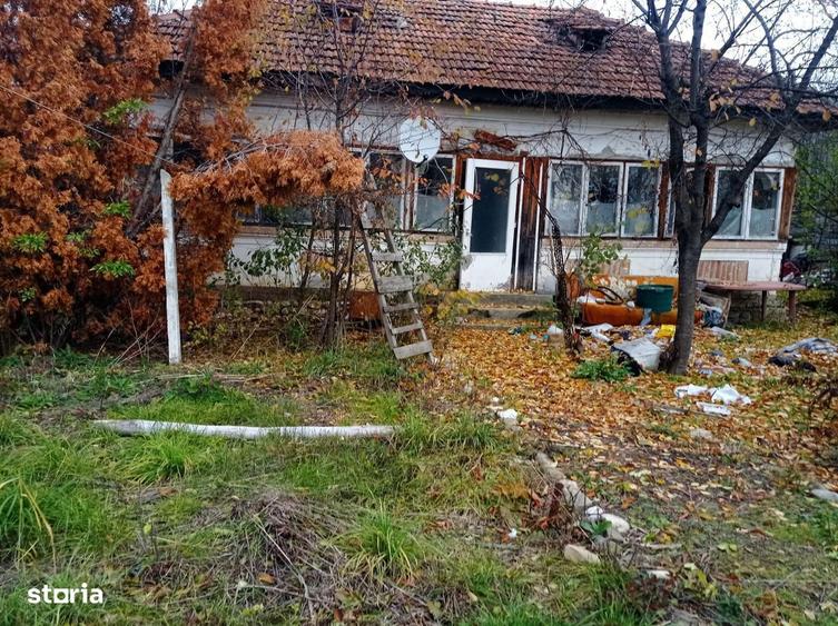 Vanzare teren 1200 mp si casa batraneasca Priseaca - 6