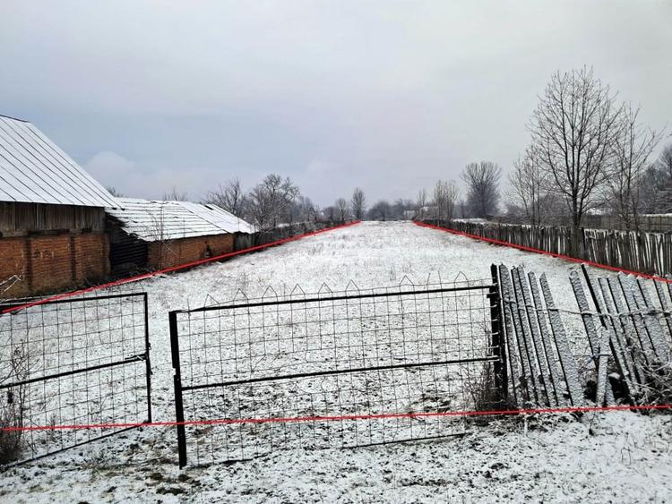 TEREN INTRAVILAN POLOVRAGI - 1