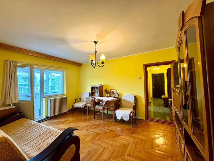 Apartament 2 camere de vanzare / Aleea Revolutiei - Roman - 7