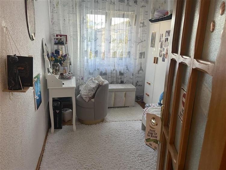 Apartament 3 camere , zona ultracentrala - Primaria Focsani , 83 mp , imbunatati - 9