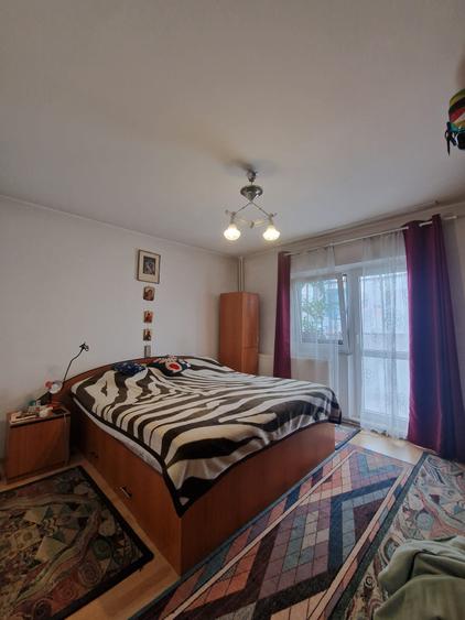 Vitan Mall - Apartament 3 camere - hol H - 2 bai - centrala termica - et4/8 - 7