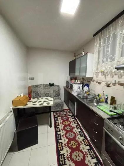 Casa cu 5 camere, 550 mp, teren de 800 mp, zona Salcea - 16