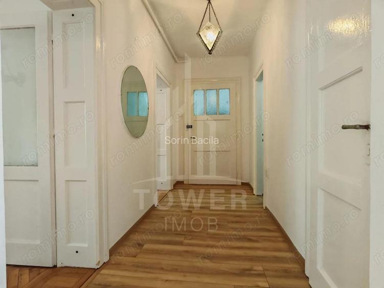 De inchiriat apartament 3 camere etajul 1 zona ultracentrala.