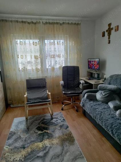 Vand apartament 2 camere decomandat - 1