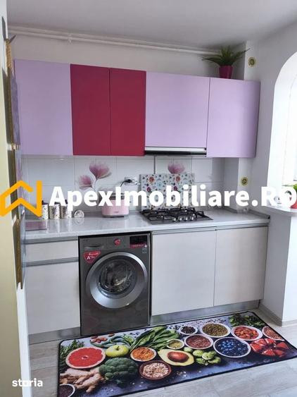 Apartament cu 2 camere semidecomandat, mobilat în Domenii