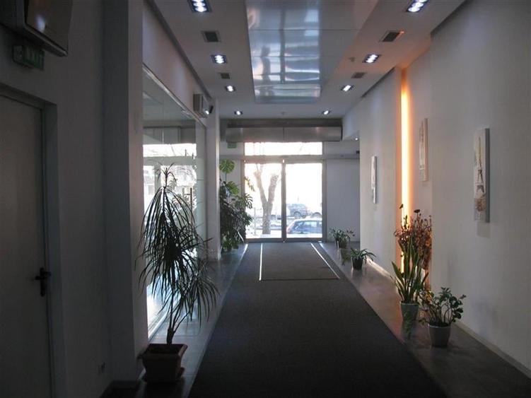 Birouri de inchiriat in cladirea Tati Center - 8