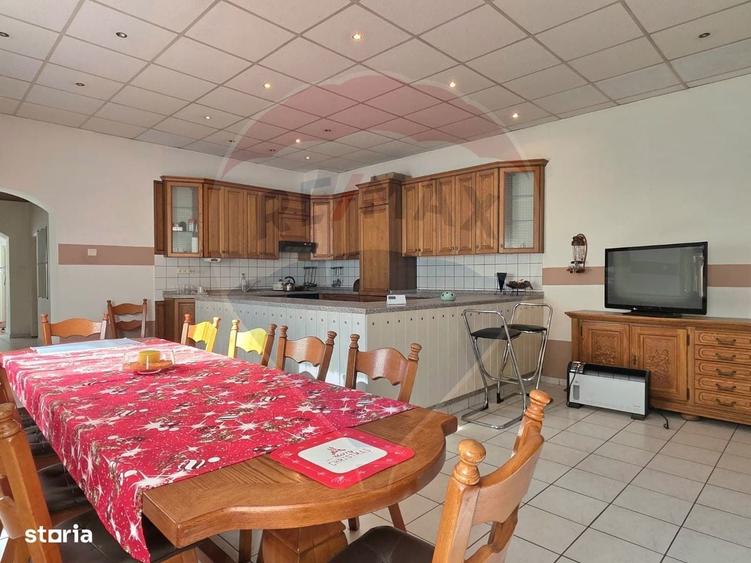 Casă cu 4 camere în Ultracentral