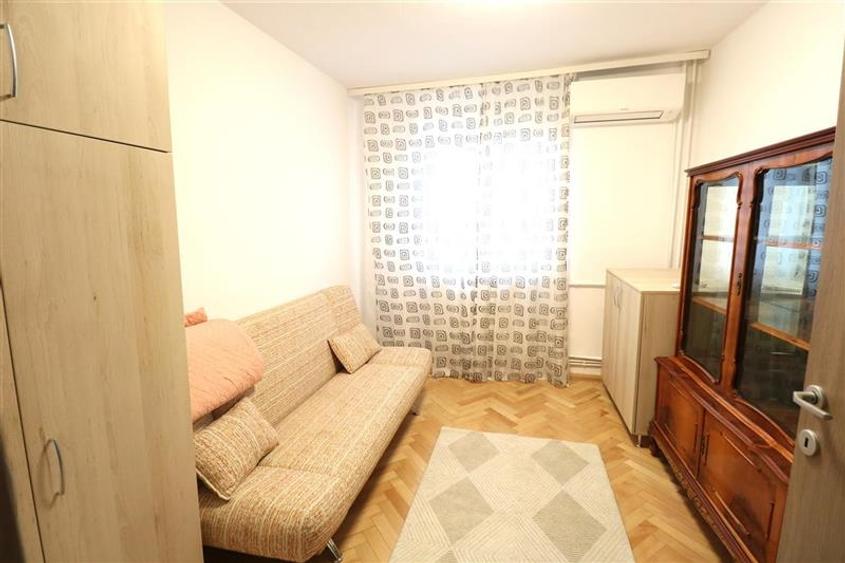 Apartament cu 3 camere, centrala proprie , zona Circumvalatiunii - 8