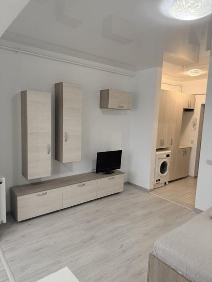 Inchirierz Garsoniera  Militari Residence - 1