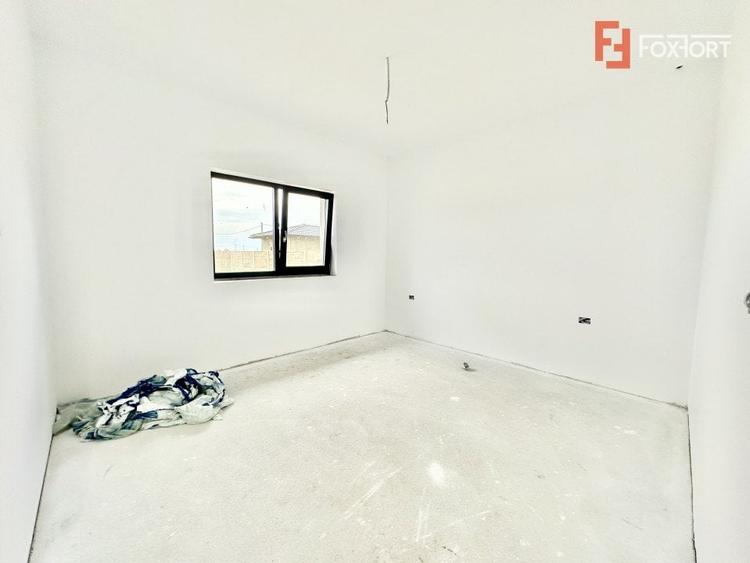 Casa individuala cu 4 camere - Toate utilitatile + Asfalt - Mosnita Noua - 14