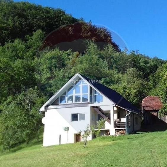 Casa de vanzare zona Bratca, 5 camere, 12 375 teren