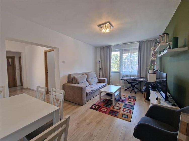 RECO apartament  3 camere Rogerius - 7