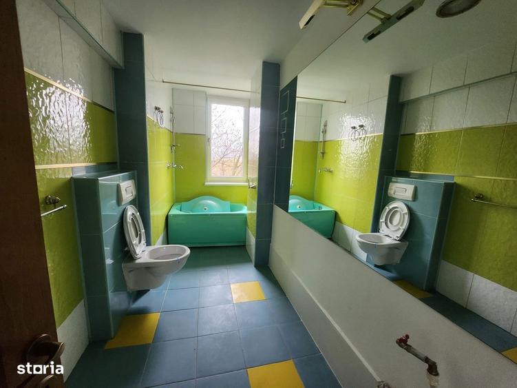 Ultracentral 3 camere decomandat Comision % - 5