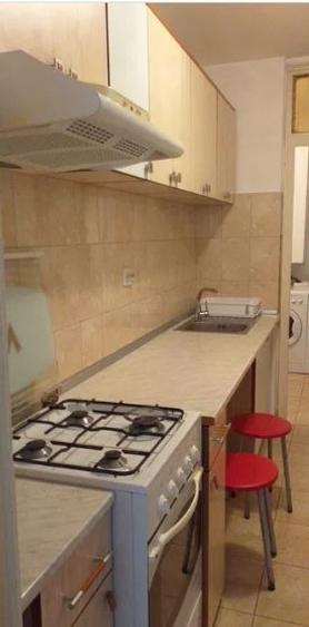 Garsoniera,Tineretului Parc,parter/10,DECOMANDATA,Amenajata,2 Balcoane,boiler - 1