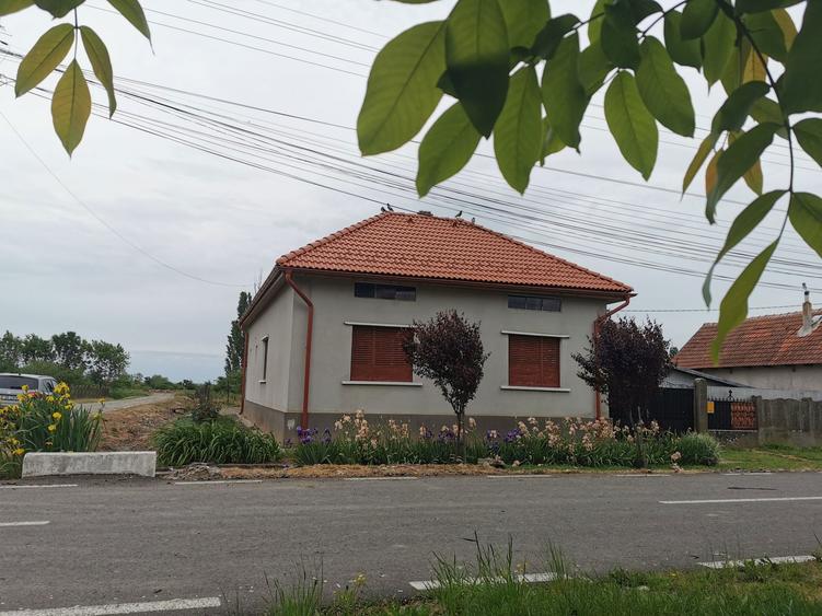 Casa de vanzare Paru, jud Timis. - 2