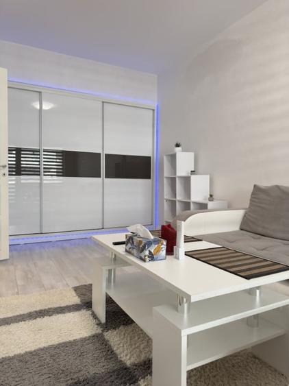 APARTAMENT DECOMANDAT  2 CAMERE ROYAL TOWN COPOU spre inchiriere - 7