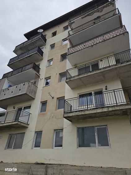 Apartament 2 camere mobilat ?i utilat - 42 mp plus balcon de 12 mp - 8