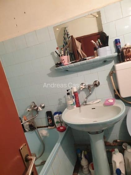 Apartament de vânzare Rm.Vâlcea - str. Dr. Hacman, zona Nord Apartament de vânzare Rm.Vâlcea - str. Dr. Hacman, zona Nord