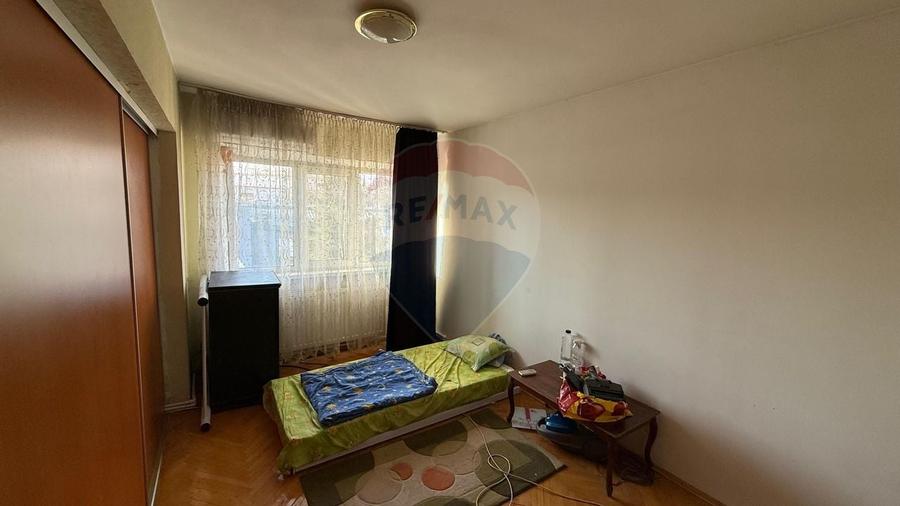 Apartament cu 4 camere de vanzare si boxa 12 mp zona Ultracentrala - 4