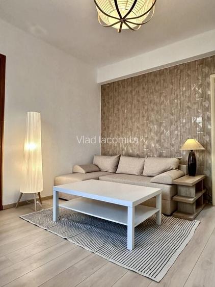 Garsoniera Vasile Lascar 33, bloc 1979 - zona Batistei - Armeneasca.