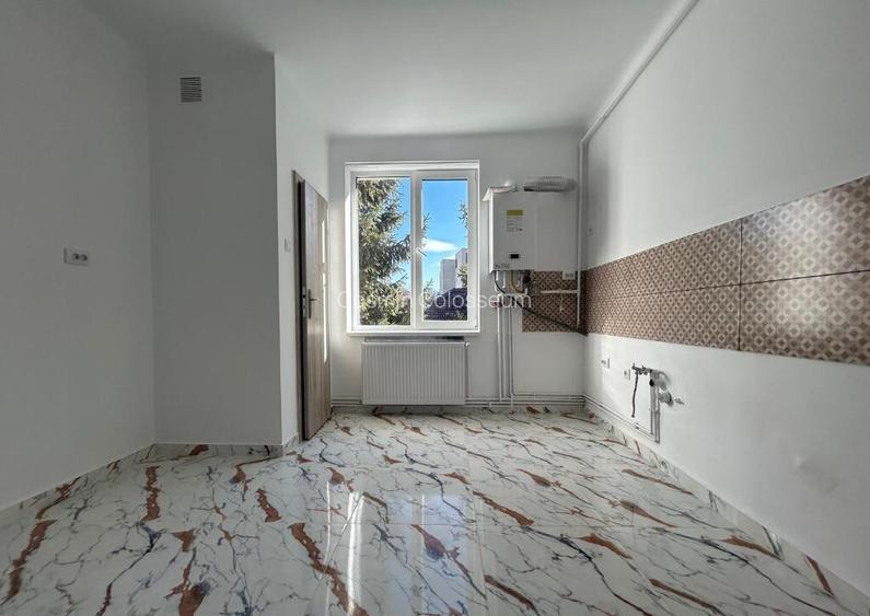 Brasovul Vechi - Apartament 2,5 camere, spatios, insorit, renovat! Brasovul Vechi - Apartament 2,5 camere, spatios, insorit, renovat!