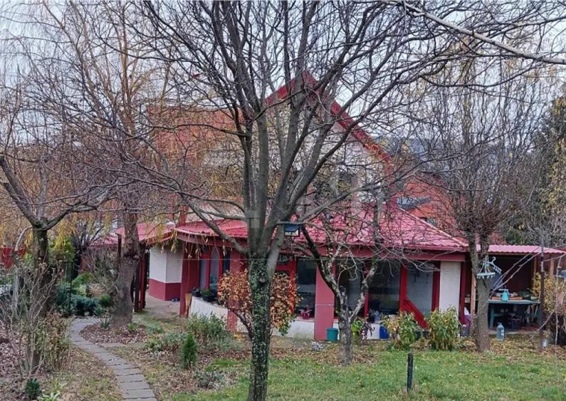 Ocazie! Barnova str Principala Vila P 1 M 225mp Teren 600mp - 1