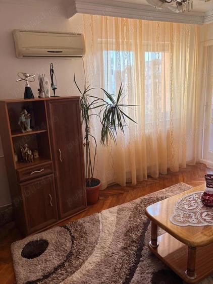 Proprietar, va nd apartament cu 3 camere ,decomandat. - 9