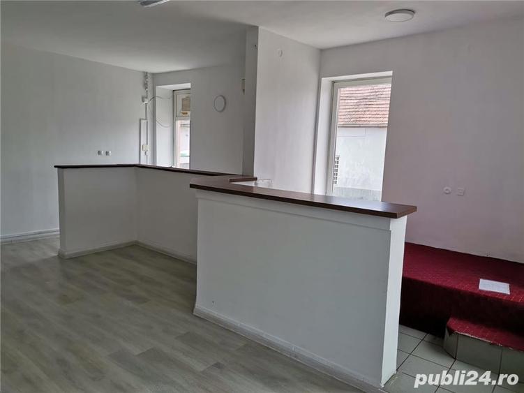 Vanzare Schimb casa in Reghin(spa?iu comercial) schimb cu apartament - 6