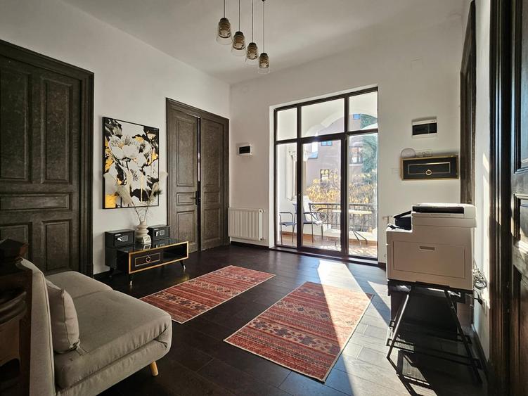 Vila interbelica renovata, amplasata in zona Cismigiu - 8