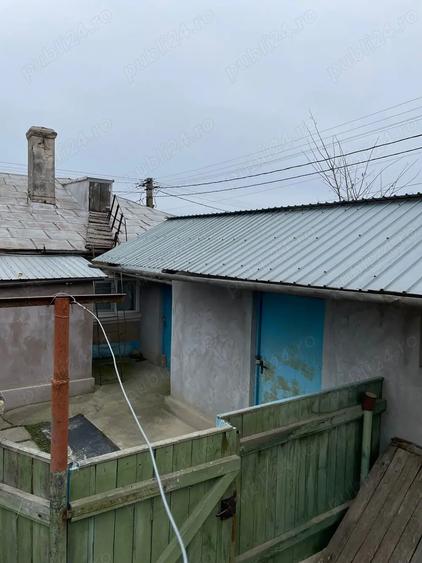 Vand casa com. Nufaru - 3