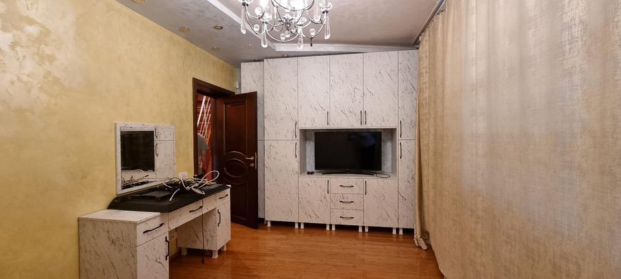 Vila Individuala - Giulesti Sector 6 - 8