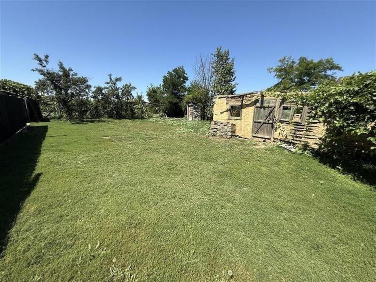 Teren cu casa veche-Holt! - 6