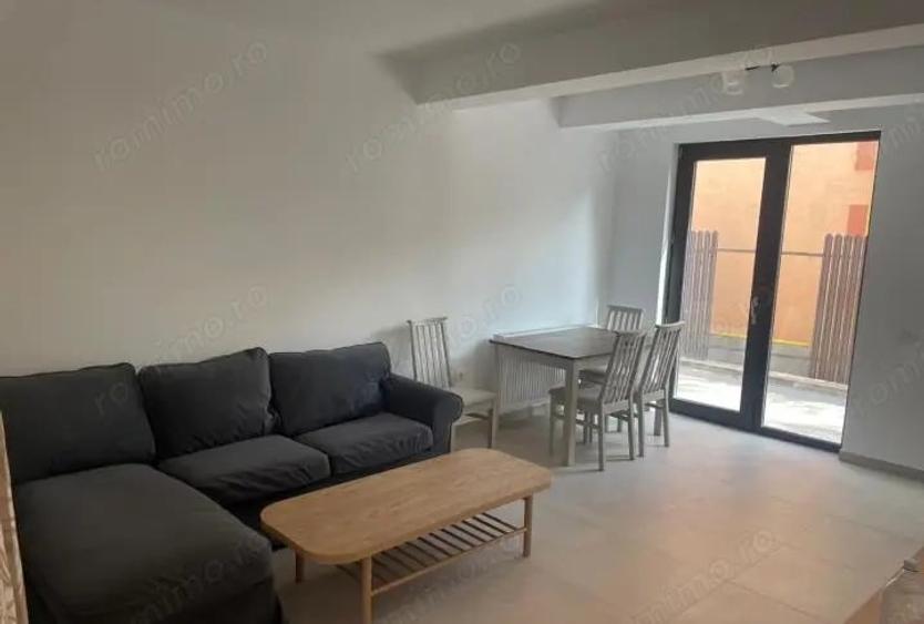 Casă cu 4 camere cu Teren 190 Mp în Giurgiului